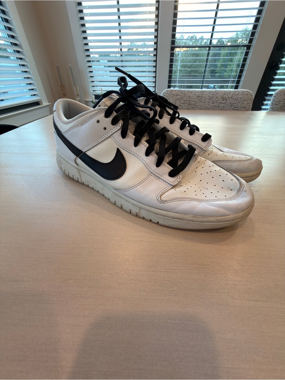 Nike Men's Low-Top Sneakers in White and Black - Size 11.5